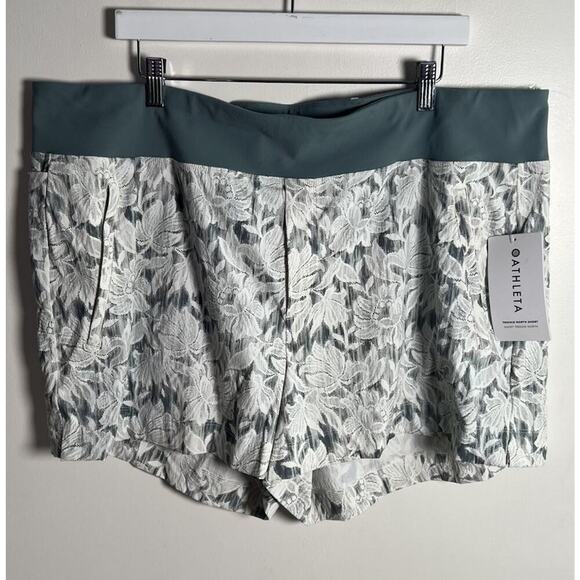 Athleta Trekkie North Short Green Ethereal Magnolia Bloom Plus Size 20 NEW - Picture 1 of 7